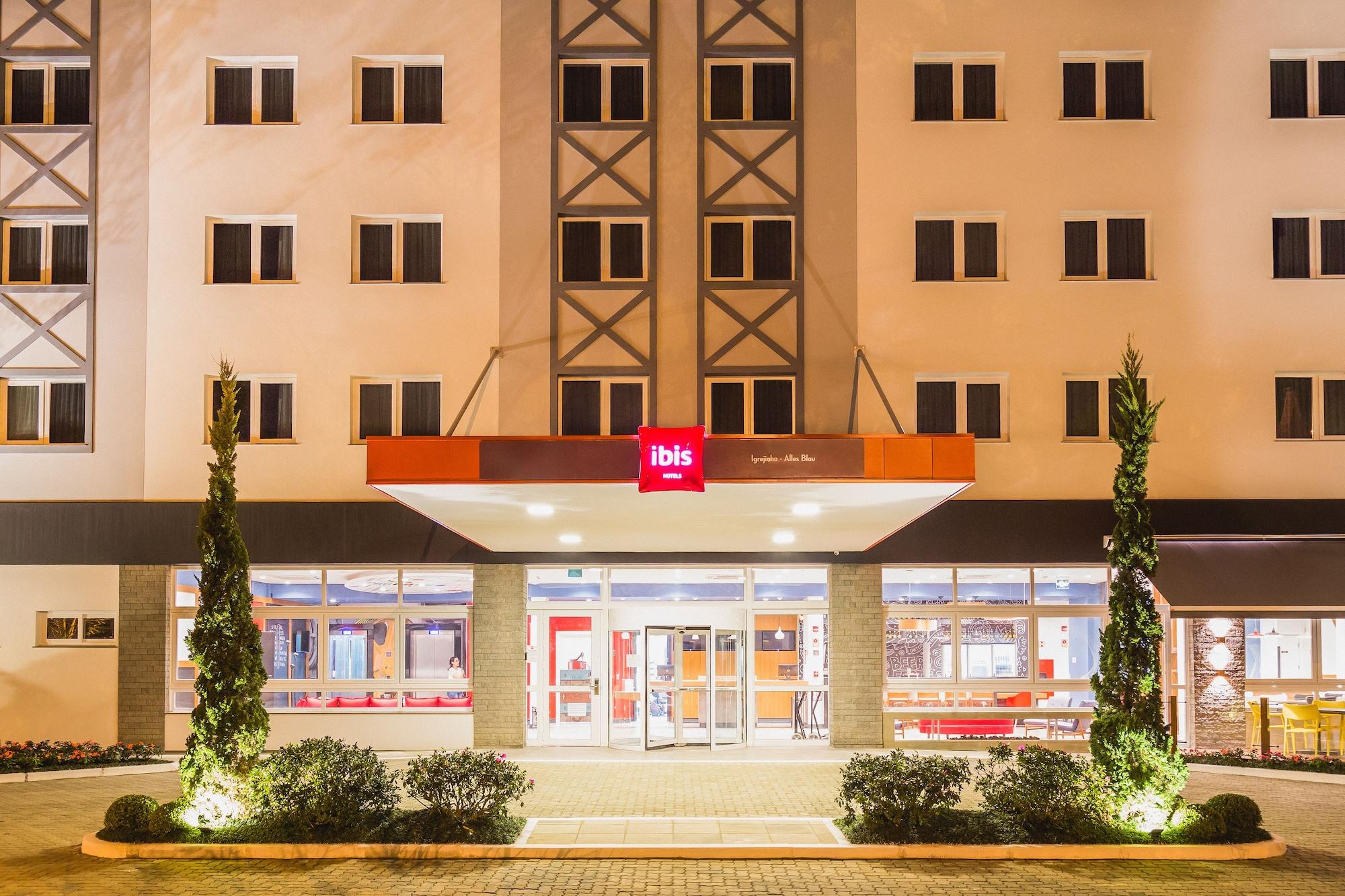 Ibis Hotel 3*