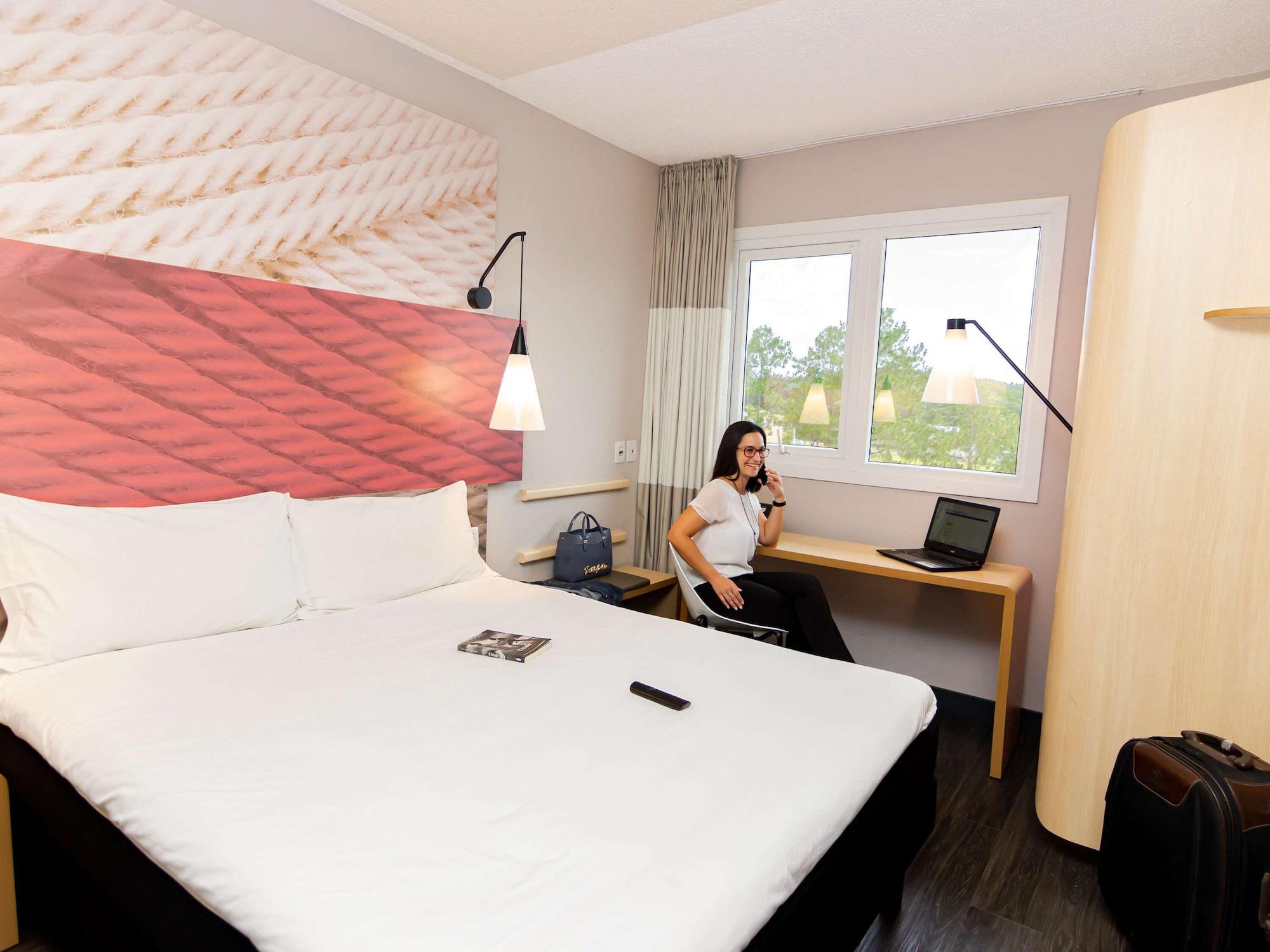 Ibis Hotel 3*